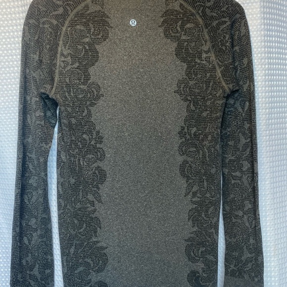Lululemon Run Swiftly size 8 - Picture 2 of 3